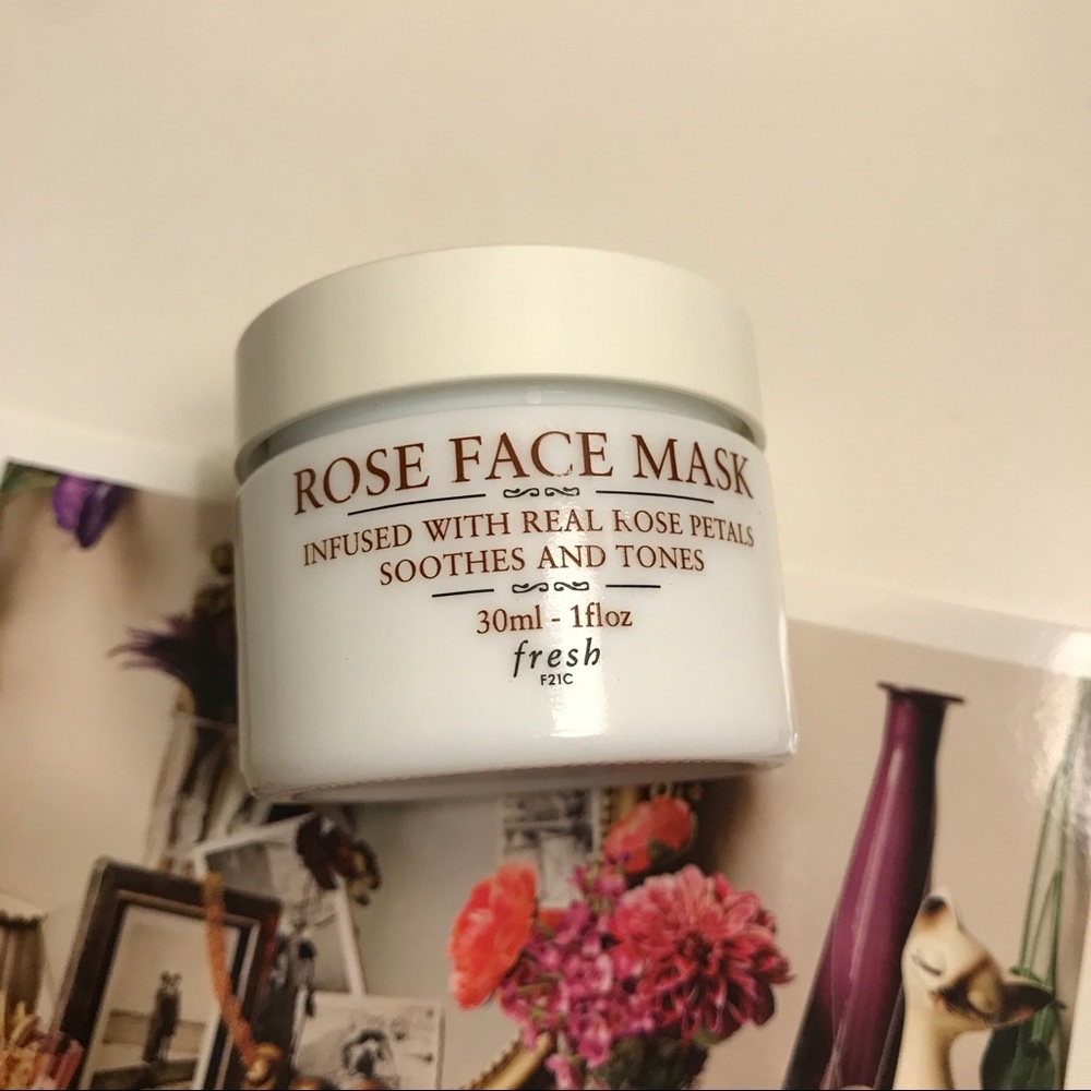 FRESH ROSE FACE MASK INFUSED WITH REAL ROSE PETALS 30ml 1 fl Oz. NEW